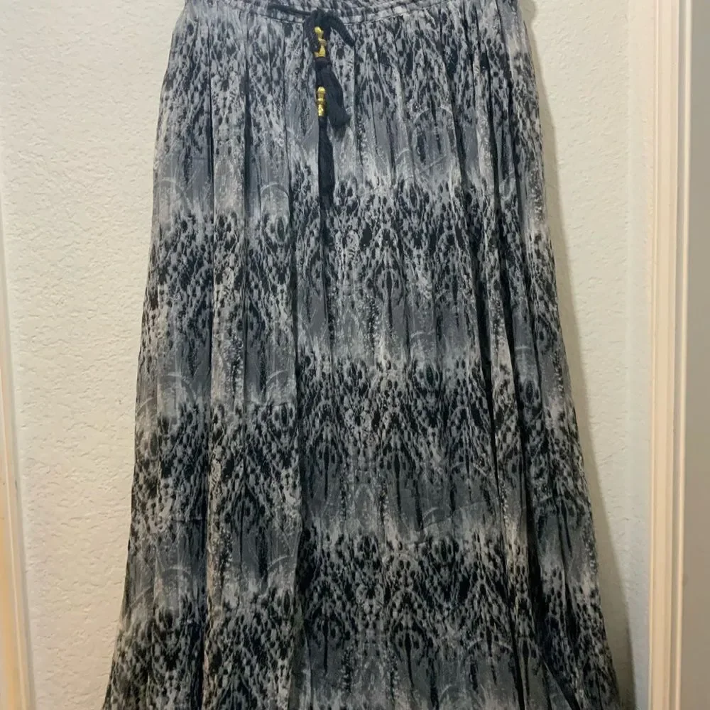 KATE & MALLORY Spring/Summer skirt maxi drawstring waist Gray  black 2X